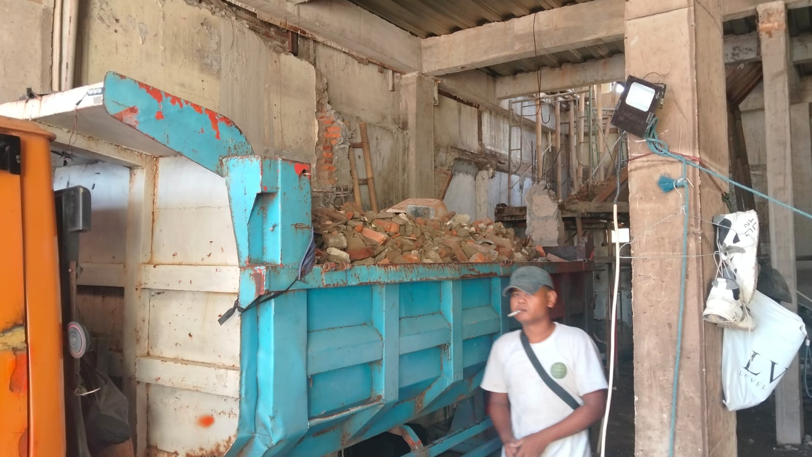 Proyek komersial di Depok
